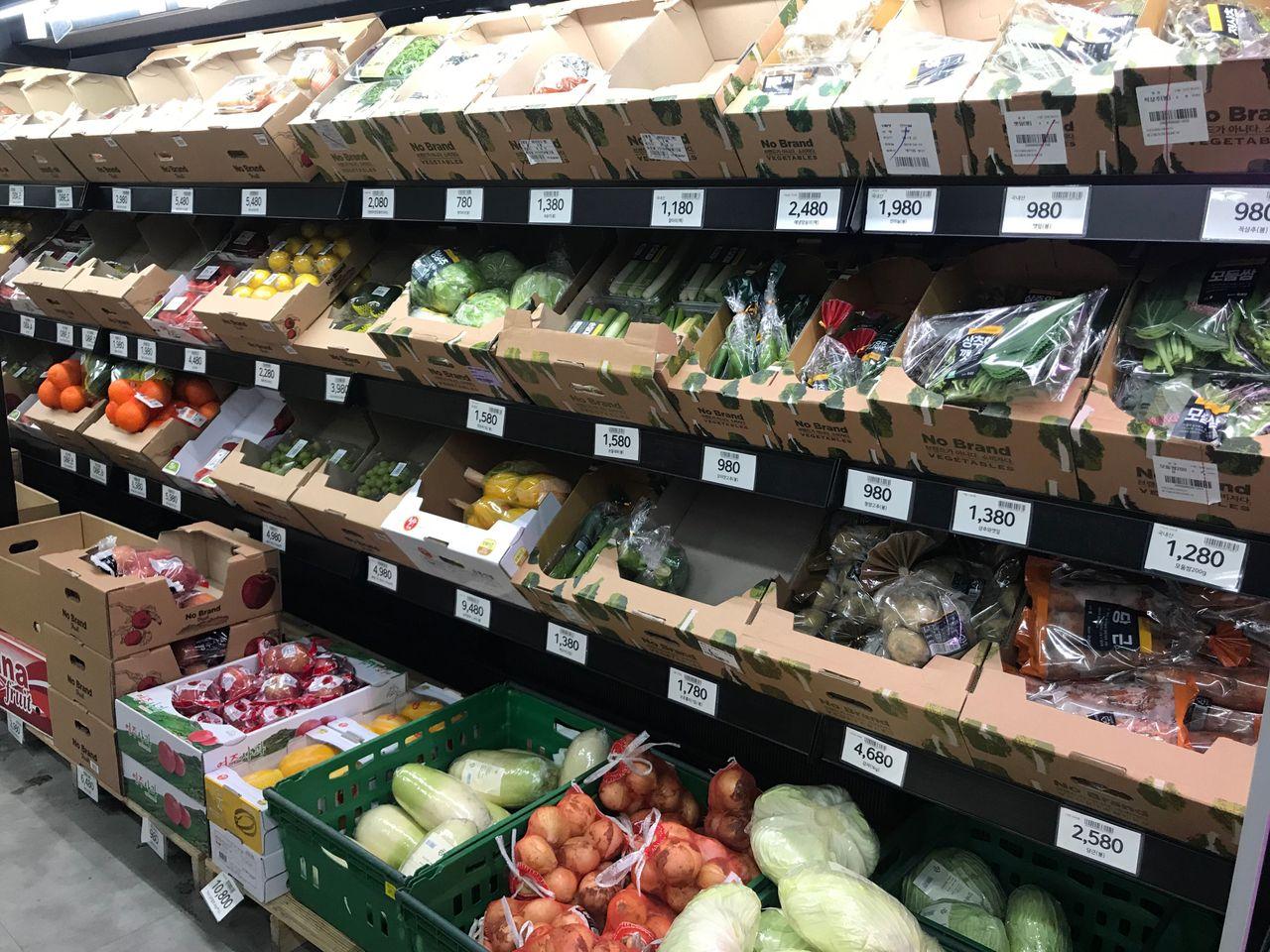 No Brand Sinchon Store Visit